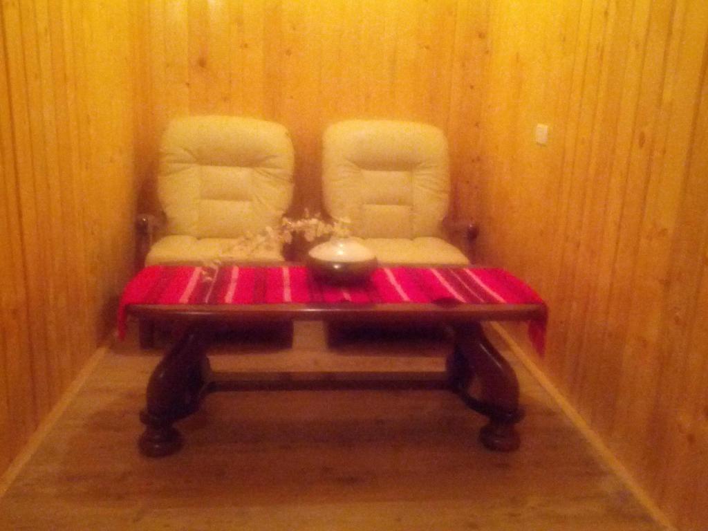 Pensiunea Magdalena Câmpulung Kamer foto